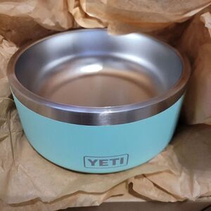 Yeti Boomer dog  bowl and teal 32 oz tumbler
